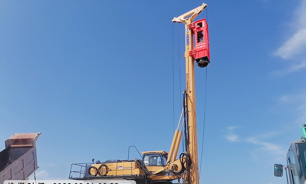 HH42 hydraulic pile hammer