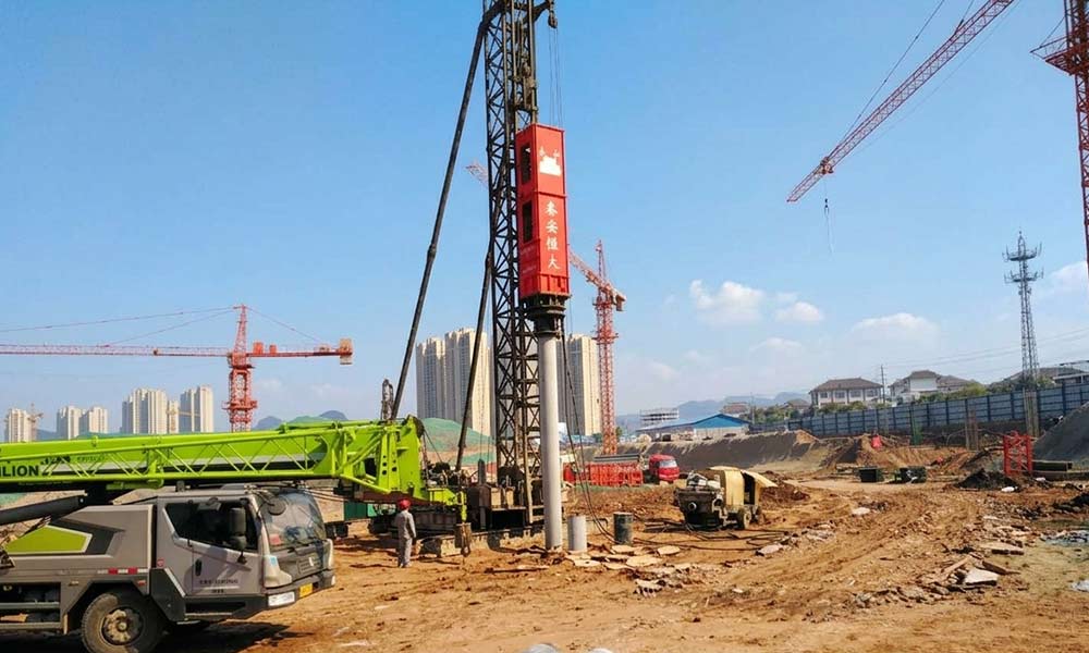 HH240 hydraulic pile hammer