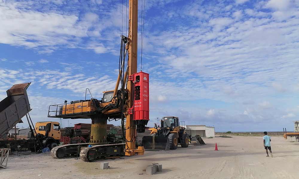 HH150 hydraulic pile hammer