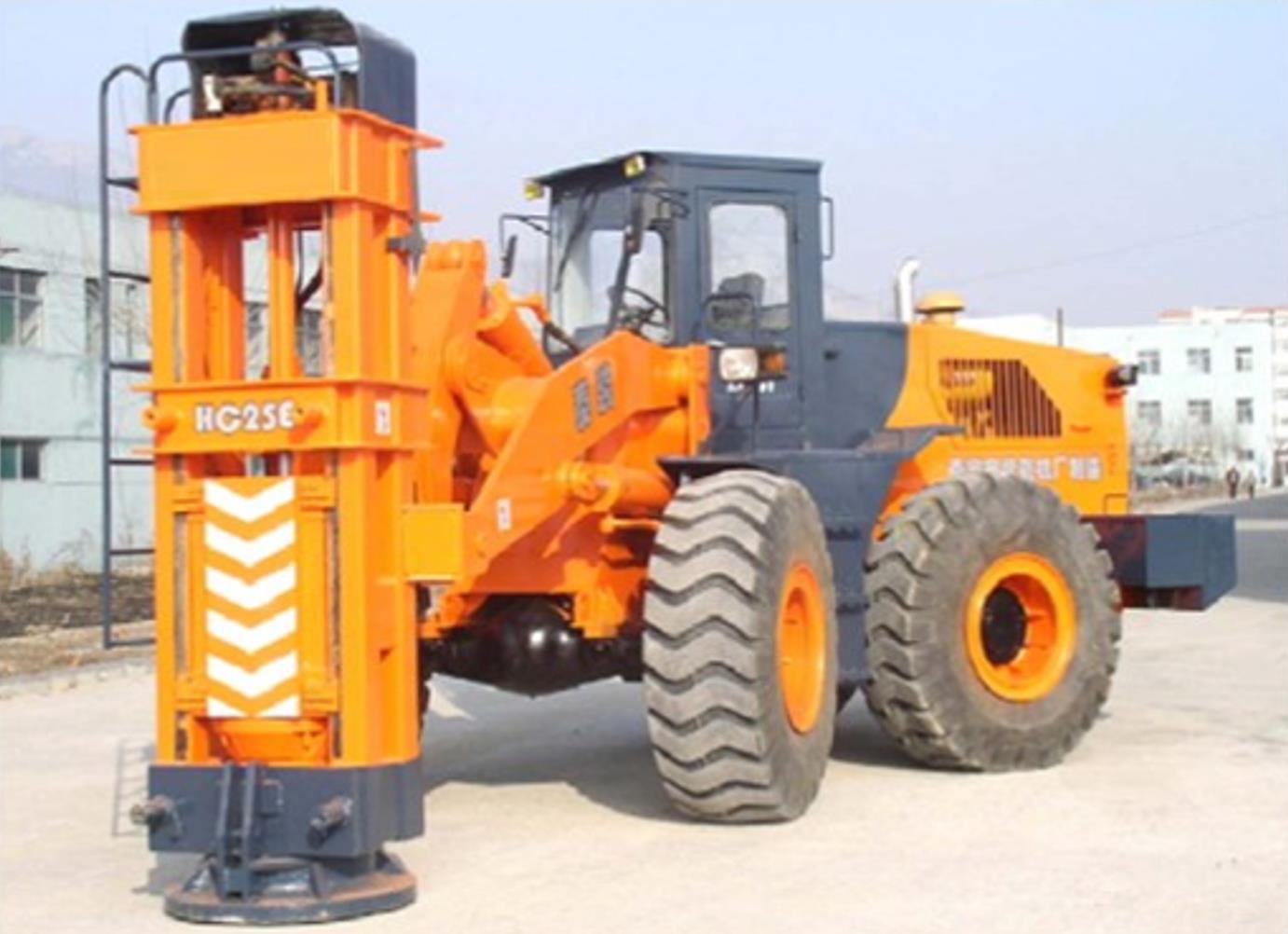 Early prototype of China's first hydraulic compactor mounted on a wheel loader